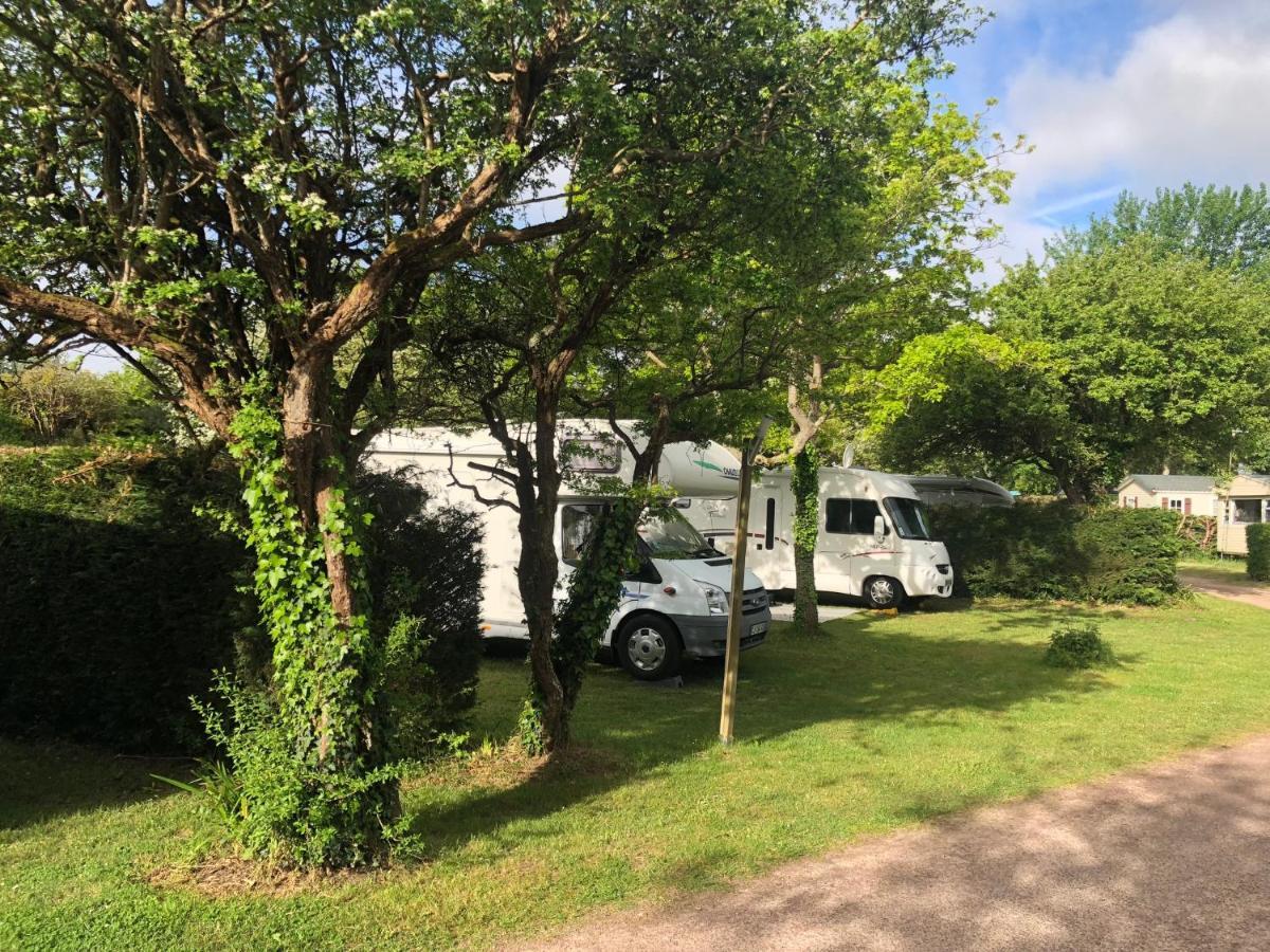 Camping Les Carolins Saint-Lo-d'Ourville エクステリア 写真