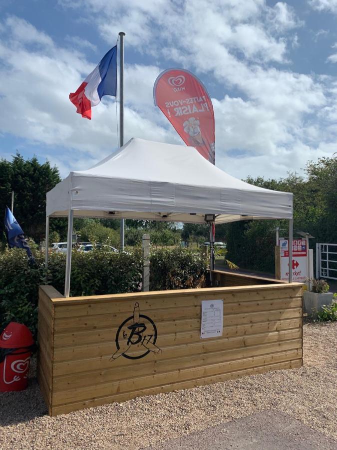 Camping Les Carolins Saint-Lo-d'Ourville エクステリア 写真